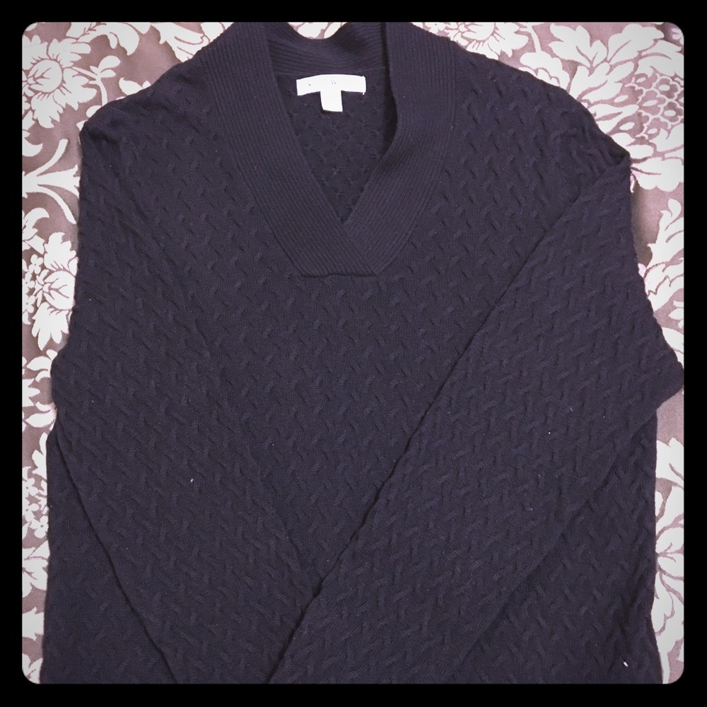 Studio Works black sweater size Large